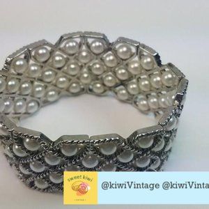 Silver Tone Glass Pearls Stretch Wrap Bracelet